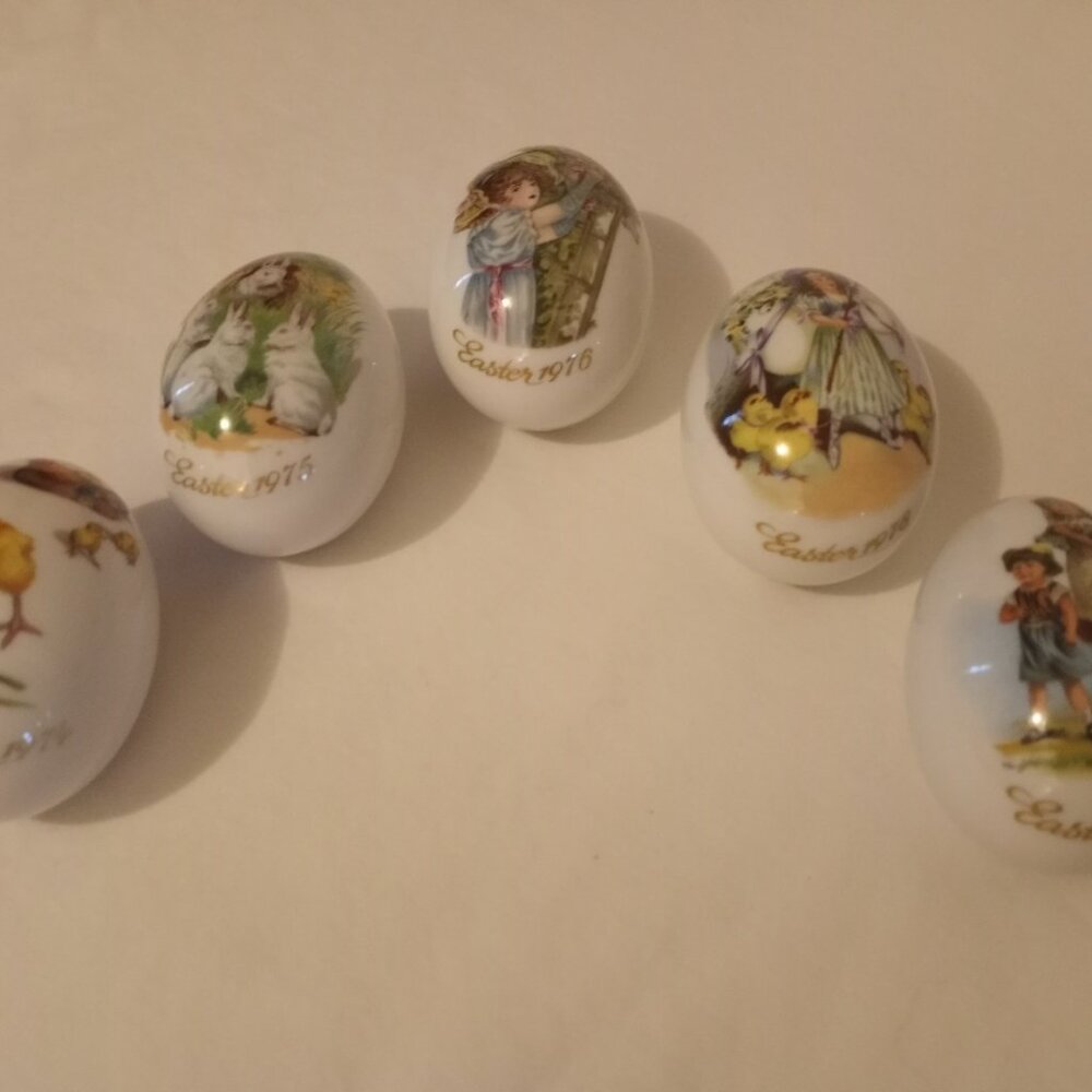 RARE Vintage Royal Bayreuth Easter Eggs Set of 5 1974-1980 Hand Painted Germany